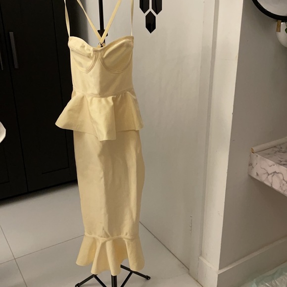 Dress - Picture 2 of 2